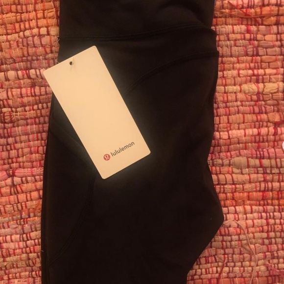 Lululemon full length size 6 - Picture 3 of 3